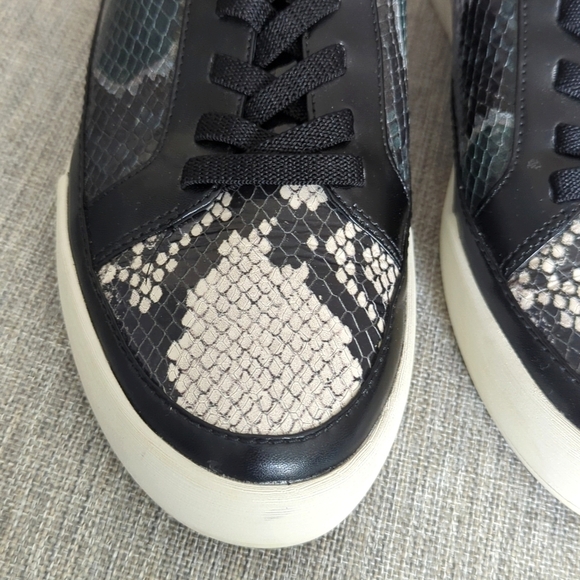 27 Edit Naturalizer Valarie Leather Snake Print Sneaker Shoes Women's Size 6.5M - Picture 2 of 16